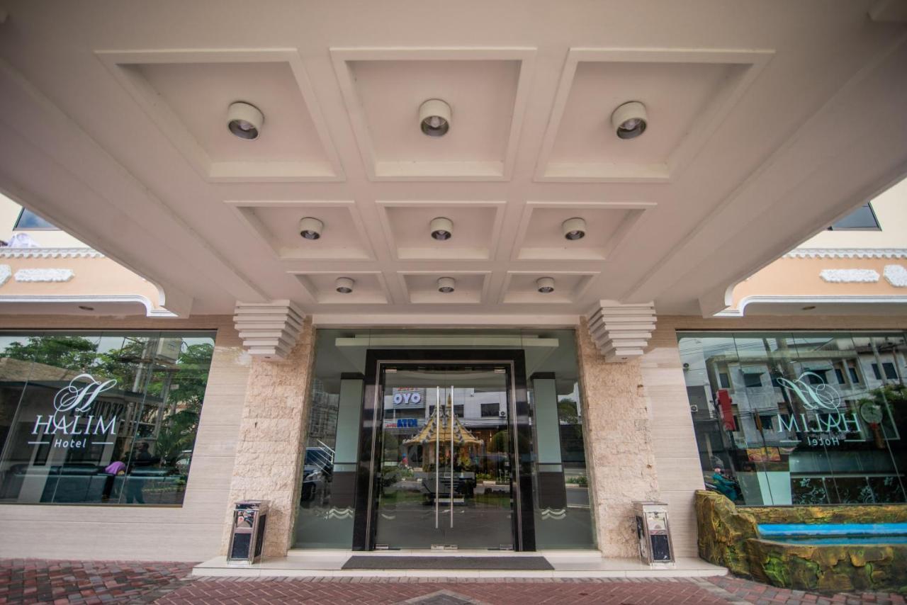Halim Hotel Tanjung Pinang Ngoại thất bức ảnh