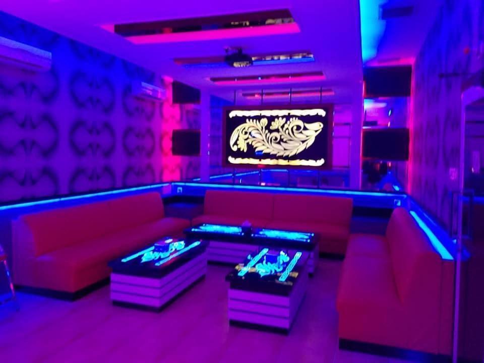 Halim Hotel Tanjung Pinang Ngoại thất bức ảnh