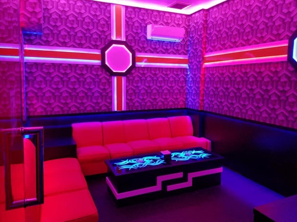 Halim Hotel Tanjung Pinang Ngoại thất bức ảnh