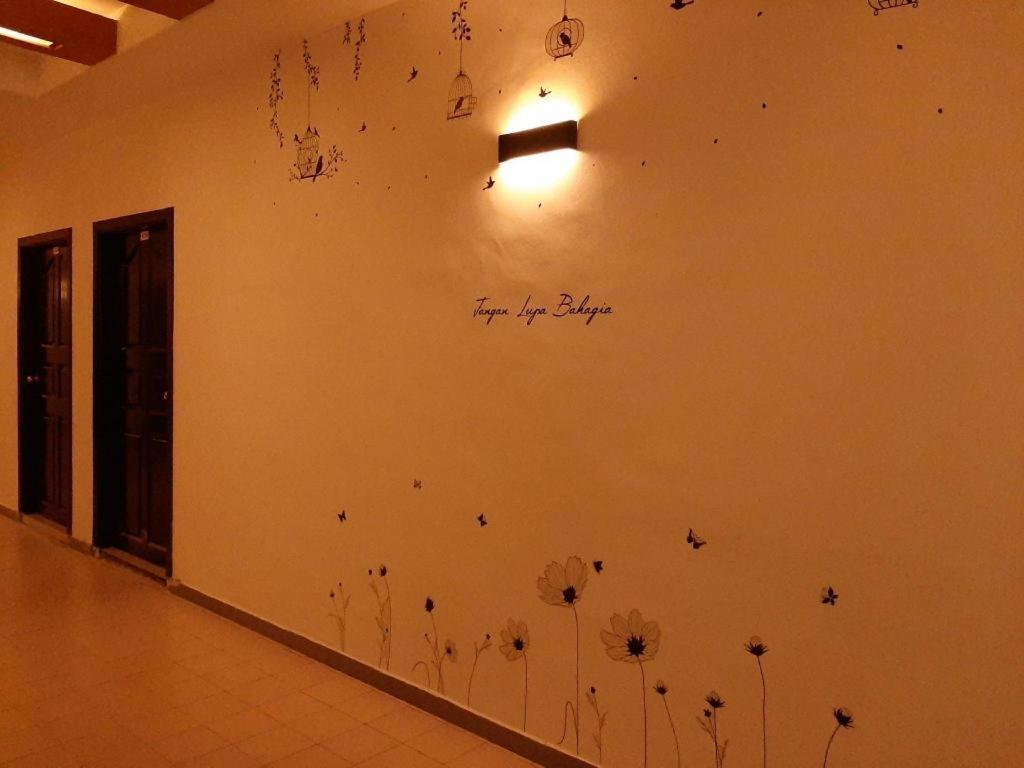 Halim Hotel Tanjung Pinang Ngoại thất bức ảnh